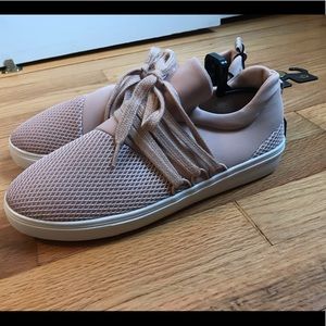 Big Buddha NEW Blush Pink Sneakers